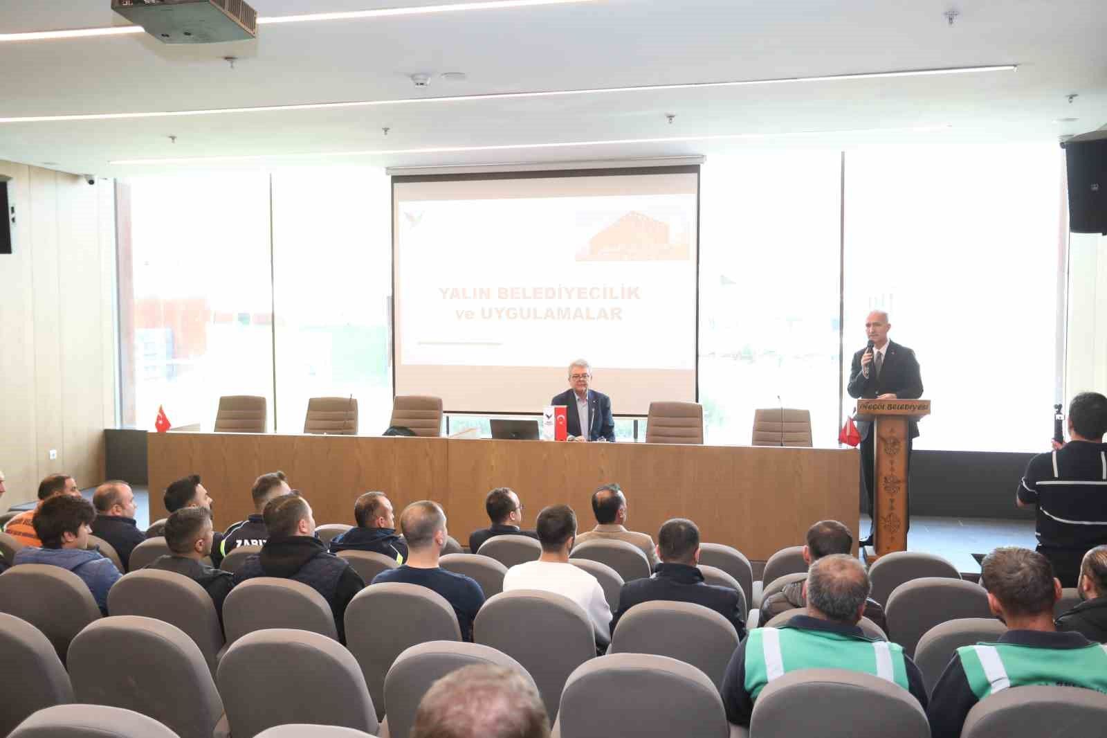 İnegöl Belediyesi'nden personele 2. yalın temelleri eğitimi