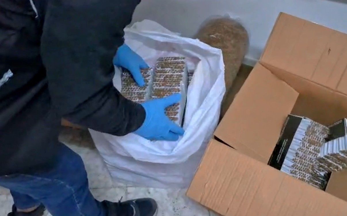 Mersin merkezli 3 ilde kaçakçılık operasyonu: 20 gözaltı