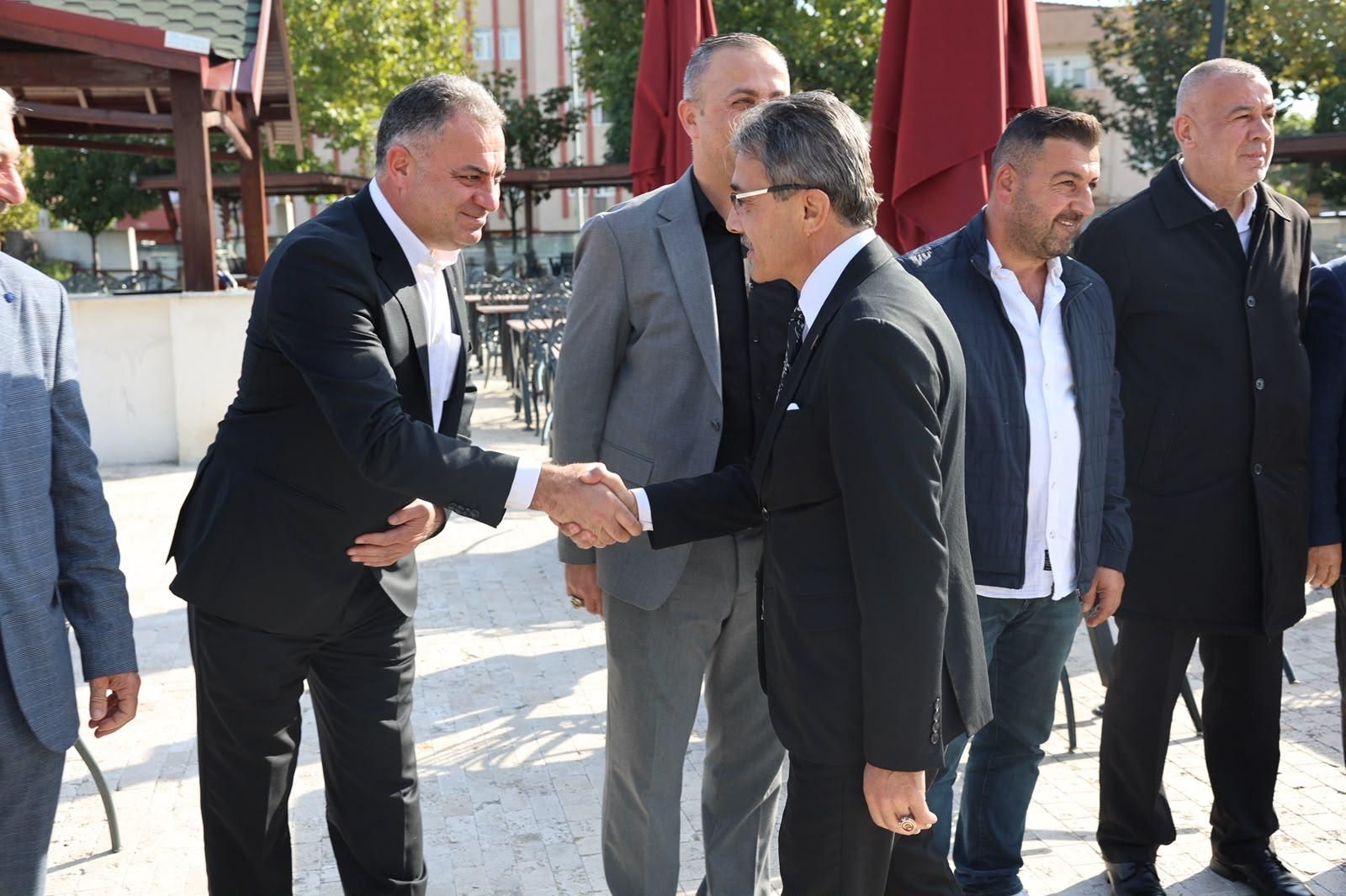 Başkan Şenol Di̇nç Muhtarlar Günü’nü Kutladi (6)