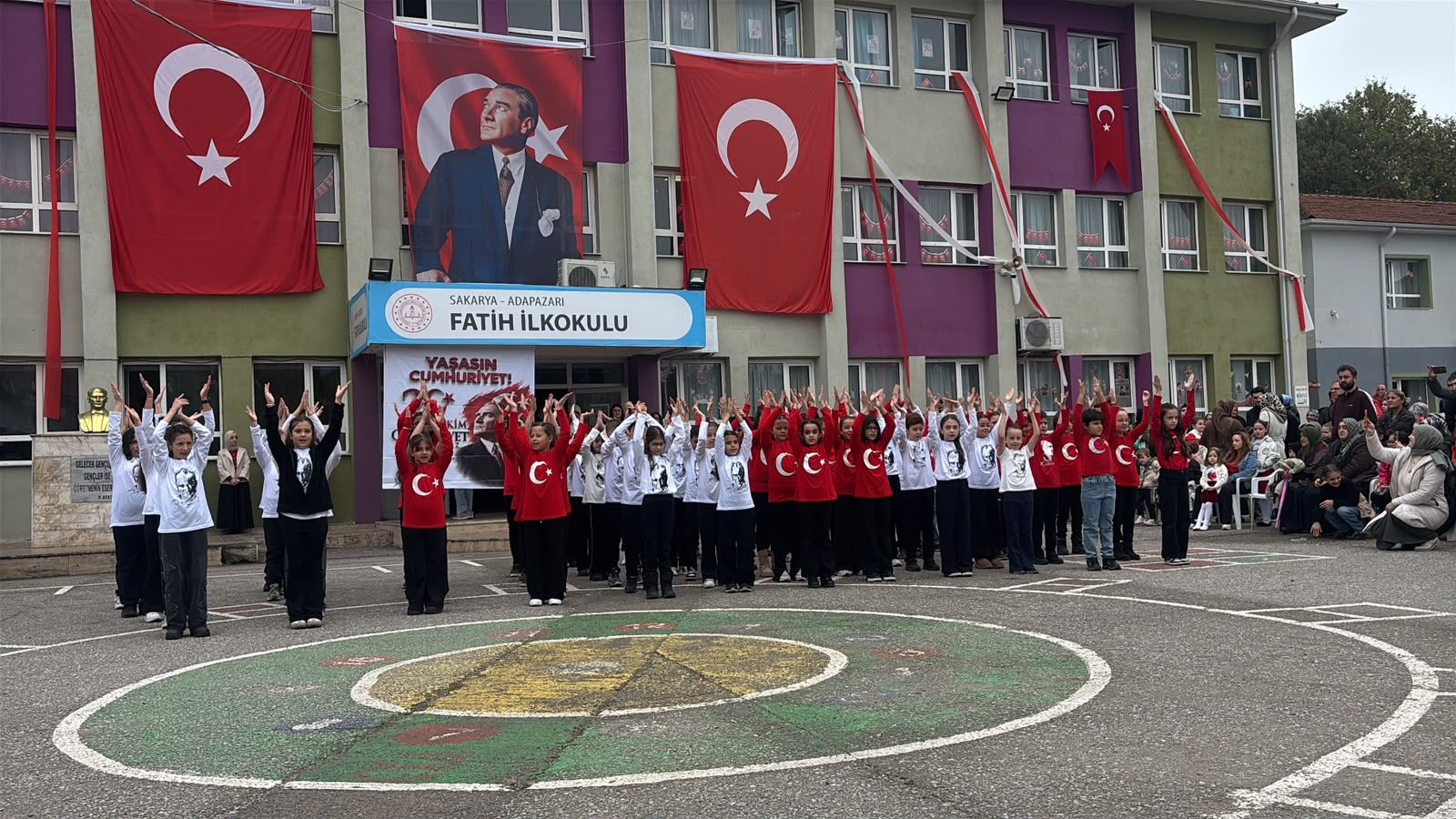 Fatih İlkokulu Cumhuriyet Coşkusu (1)