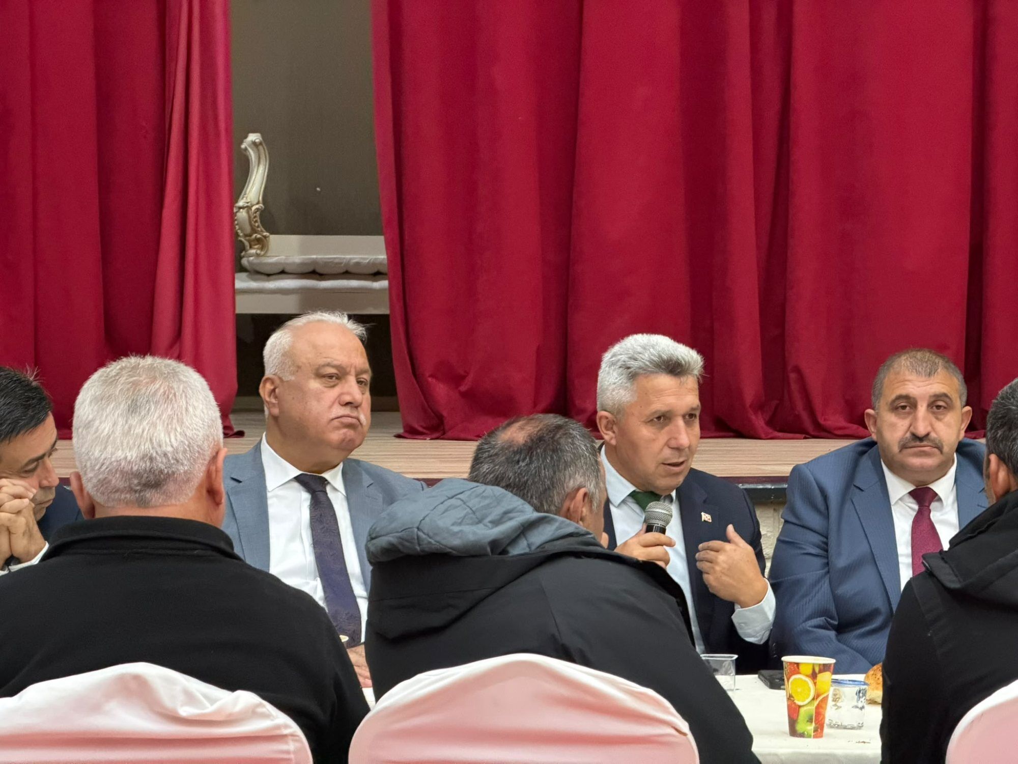 S E S O B Galeri 02 Kandira Kapali Pazar Yeri Esnafinin Sorunlari Gorusuldu