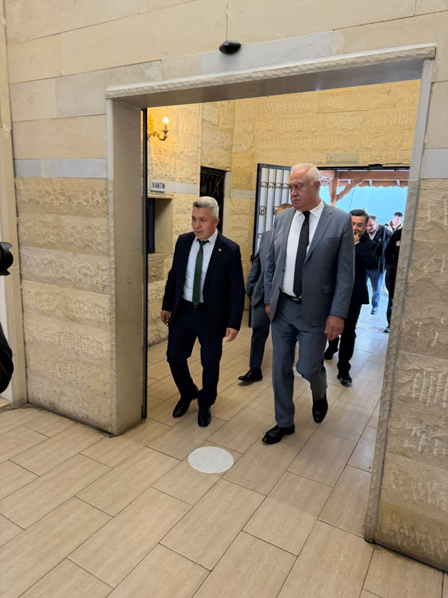 S E S O B Galeri 04 Kandira Kapali Pazar Yeri Esnafinin Sorunlari Gorusuldu