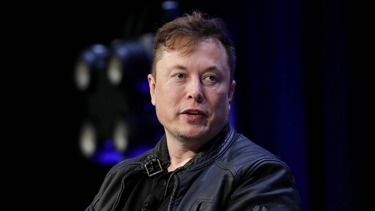 Akgün Altuğ'dan Elon Musk'a Tesla çağrısı