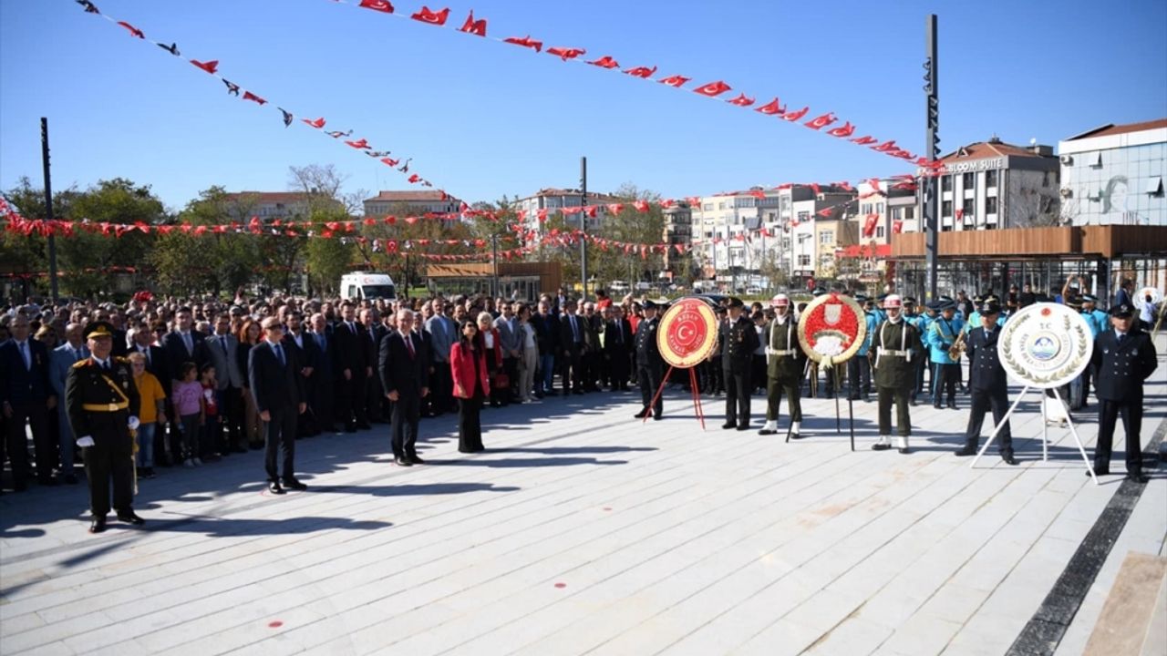 Edirne'de Cumhuriyet'in 100. yılı kutlanıyor