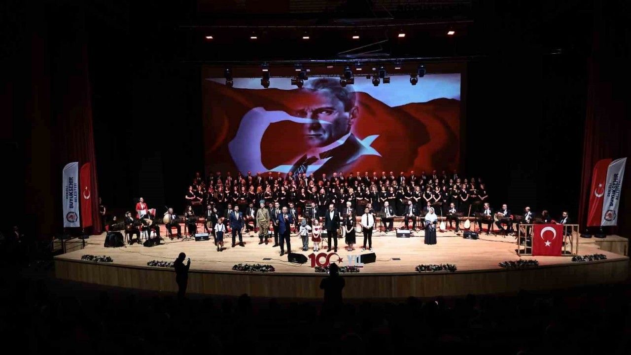 Denizli’de “Ata’mıza Saygı” konseri düzenlendi