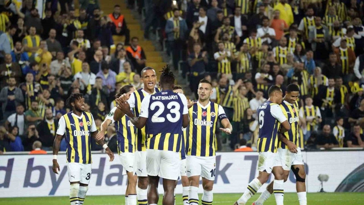 Fenerbahçe, galibiyet serisini 20 maça çıkardı