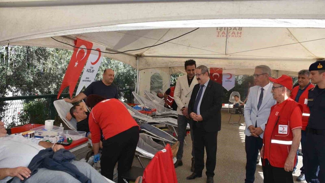 Salihli’de rekor kan bağışı: Toplam bin 683 ünite