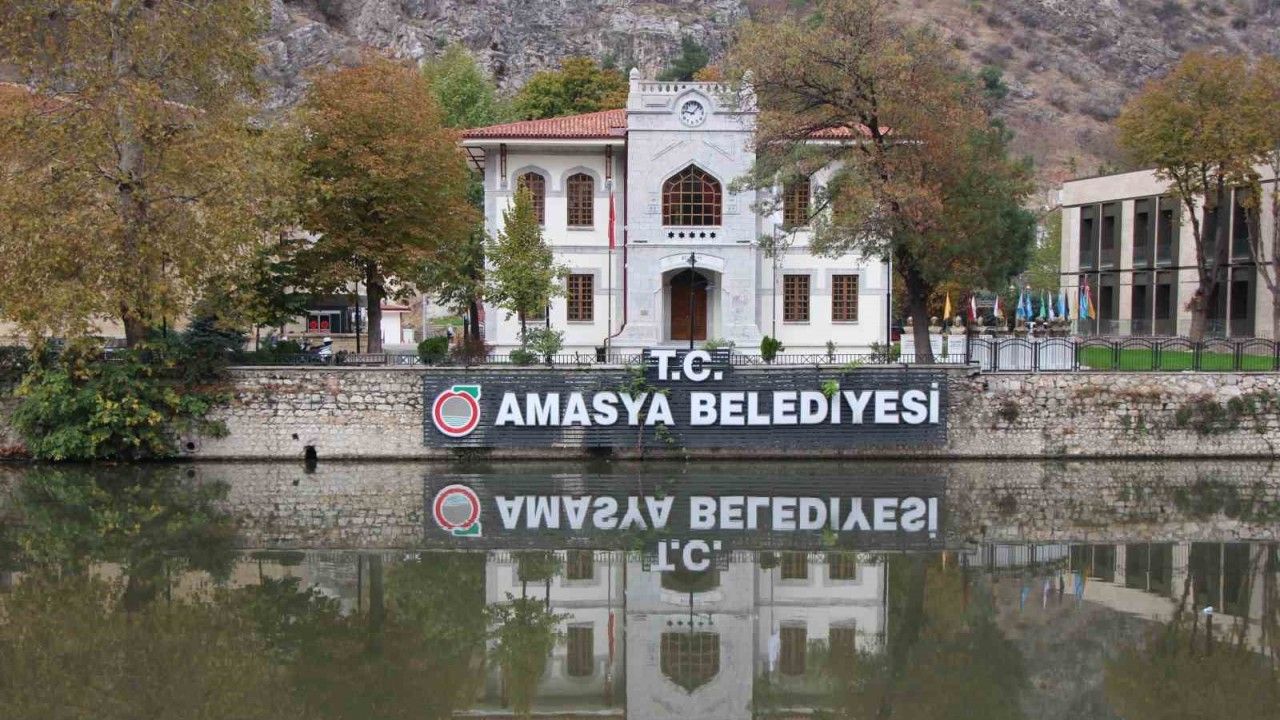 Amasya’nın yüz yıllık belediye binasının restorasyonu tamamlandı