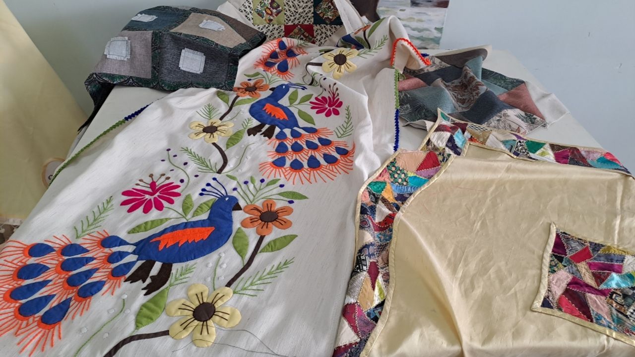 Sakarya'da "kırkyama" sanatıyla esere dönüşen tekstil atıkları kadınlara gelir oldu