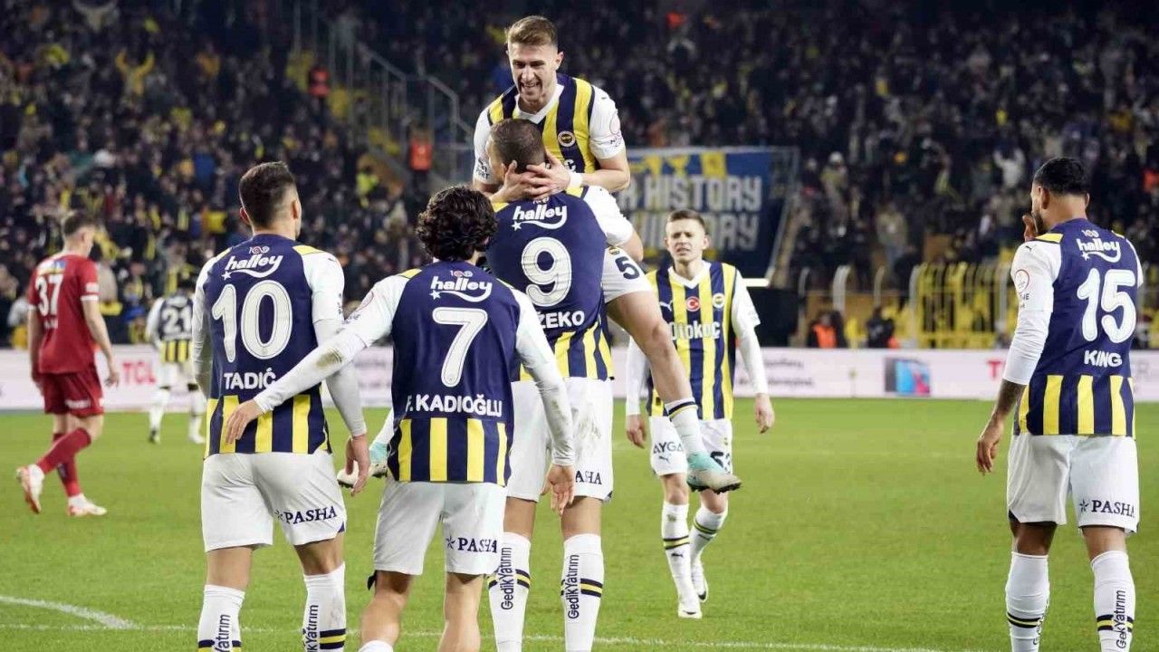 Trendyol Süper Lig: Fenerbahçe: 4 - Sivasspor: 1 (Maç sonucu)