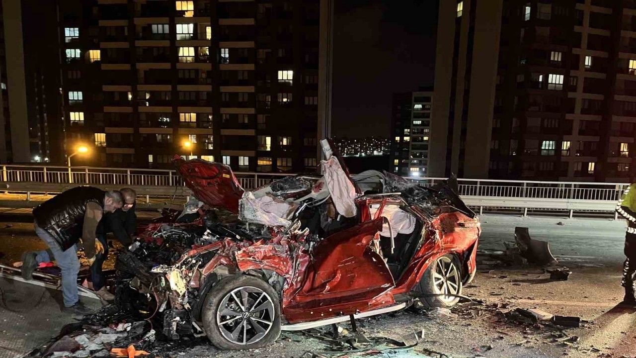 Başakşehir'de feci kaza: 3 ölü, 1 yaralı - Sakarya Son Dakika Haberleri -  Bizim Sakarya Gazetesi
