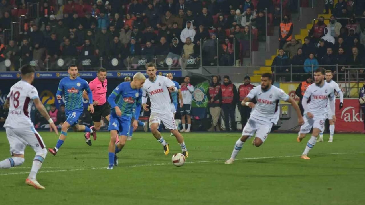 Trendyol Süper Lig: Çaykur Rizespor: 0 - Trabzonspor: 0 (İlk yarı) -  Sakarya Son Dakika Haberleri - Bizim Sakarya Gazetesi