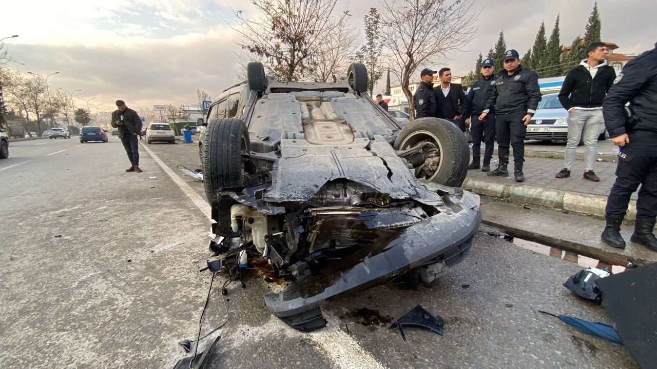 Yayaya çarpmamak için manevra yapan otomobil takla attı: 1 ölü, 2 yaralı -  Sakarya Son Dakika Haberleri - Bizim Sakarya Gazetesi