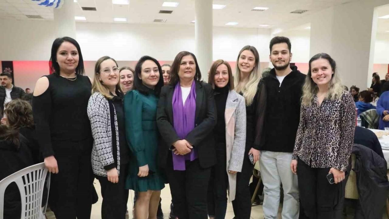 Başkan Çerçioğlu KPSS'ye hazırlanan gençlerle buluştu - Sakarya Son Dakika  Haberleri - Bizim Sakarya Gazetesi