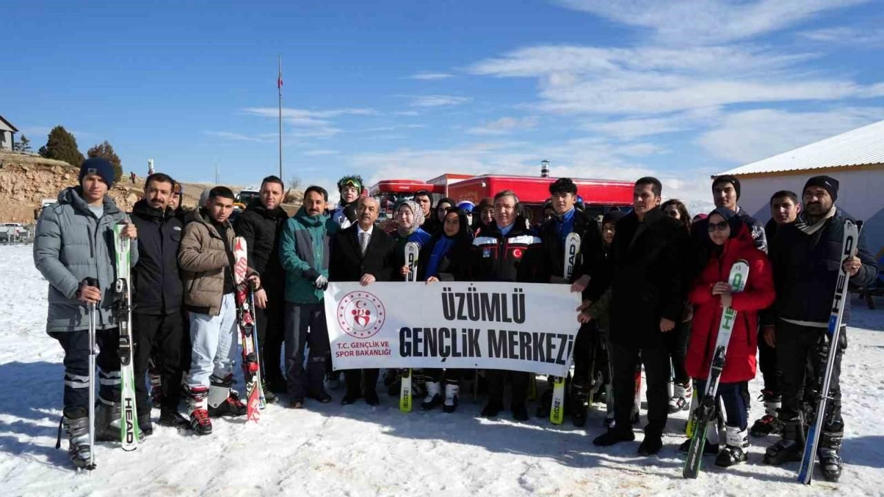 Erzincan’da kayak yapmayı bilmeyen öğrenci kalmayacak