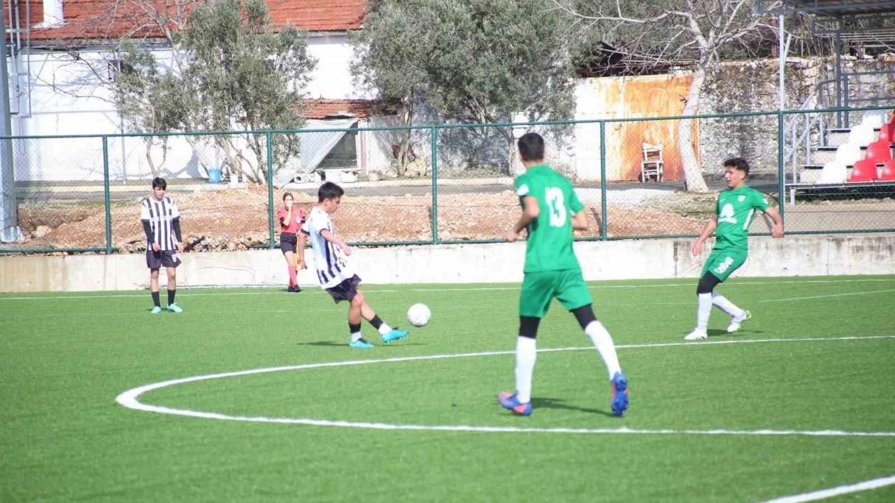 Muğla’da okul sporları futbol grup birinciliği başladı