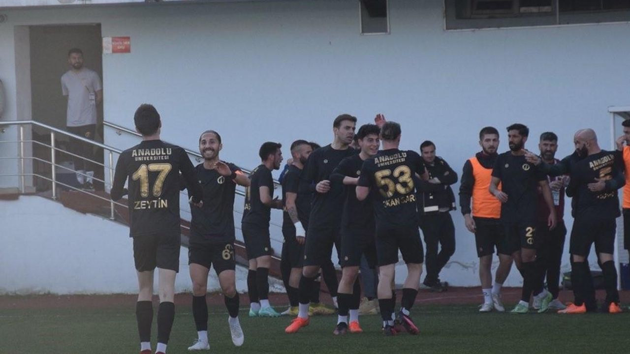 TFF 3. Lig: Pazarspor: 1 - Anadolu Üniversitesi Spor Kulübü: 3