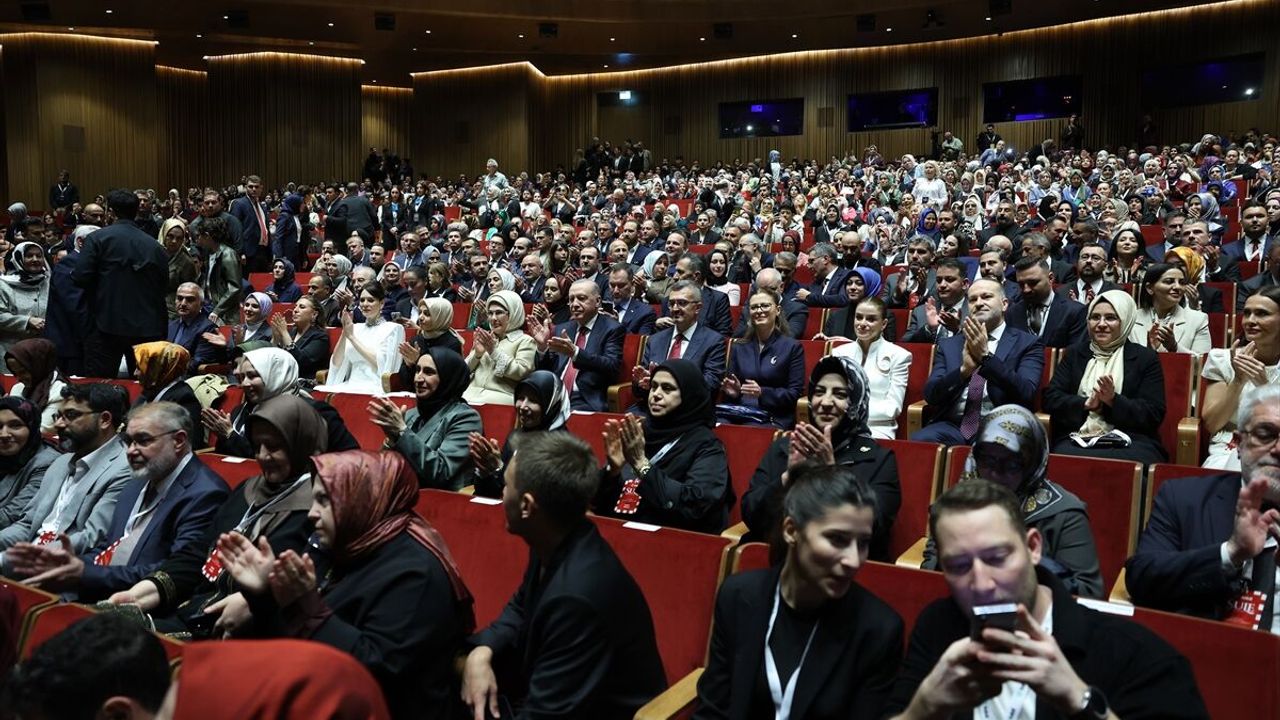 Emine Erdoğan'dan 'Şule: Senin Hikayen' dizisine ilişkin paylaşım: