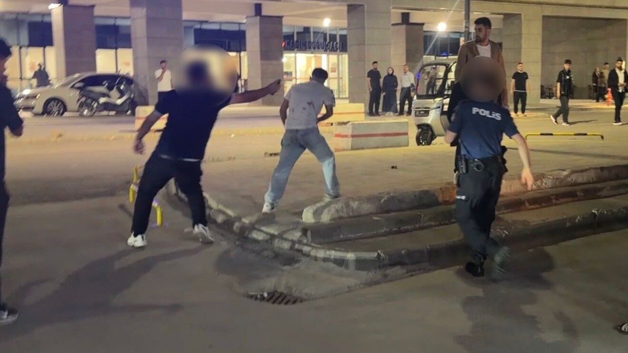 Adıyaman'da hastanede bıçaklı saldırı: 2'si güvenlik görevlisi 3 yaralı