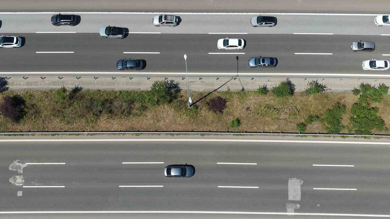 Bayram trafiği Düzce'de etkisini gösterdi
