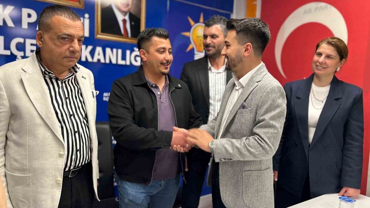 Denizli'de CHP'li Başkan istifa edip Ak Parti'ye geçti