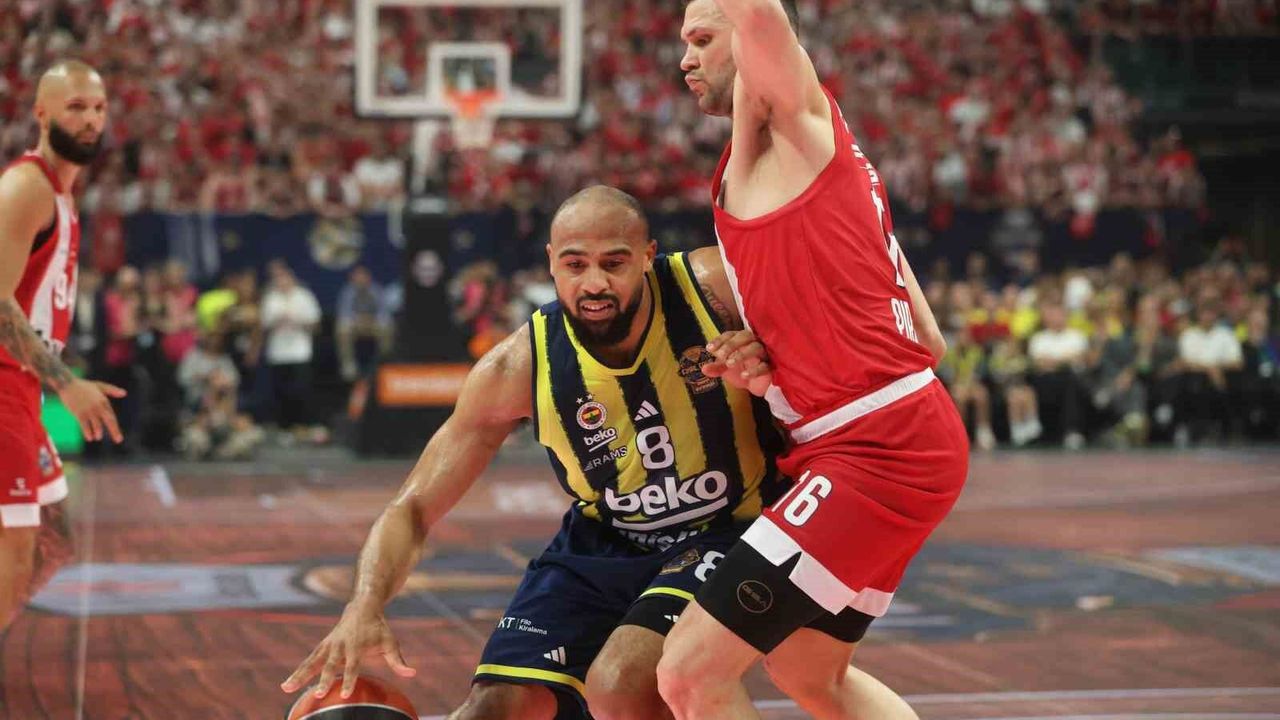 Fenerbahçe, Final Four'a yarı finalde veda etti