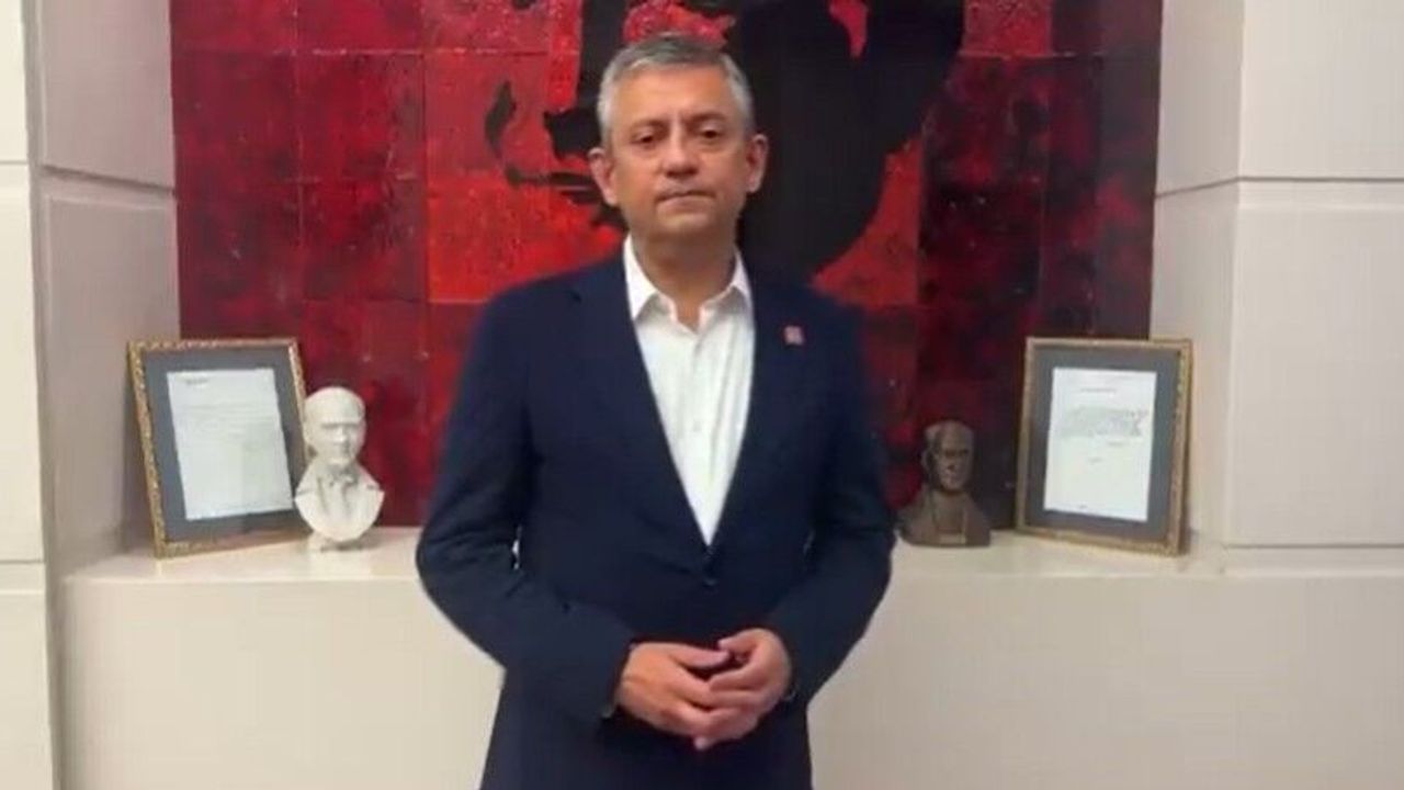 Özgür Özel: 'Milletimizi, sevenlerimizi Genel Merkezimize sahip çıkmalarına davet ediyorum'