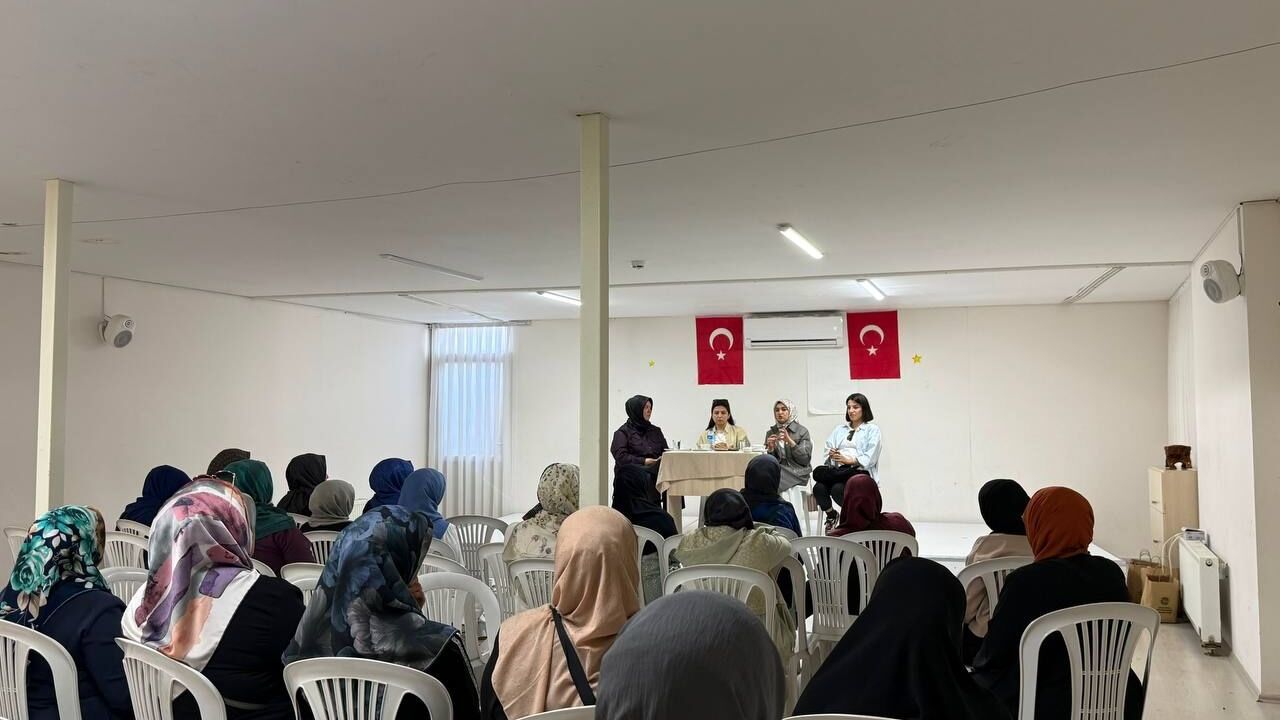 Büyükşehir’den Akyazı’da kadınlara rehberlik eden buluşma