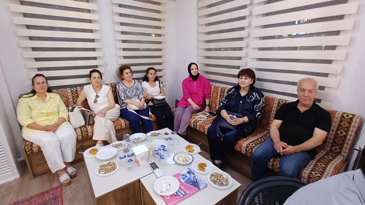 'Taraklı Yalazası' kahkaya boğdu