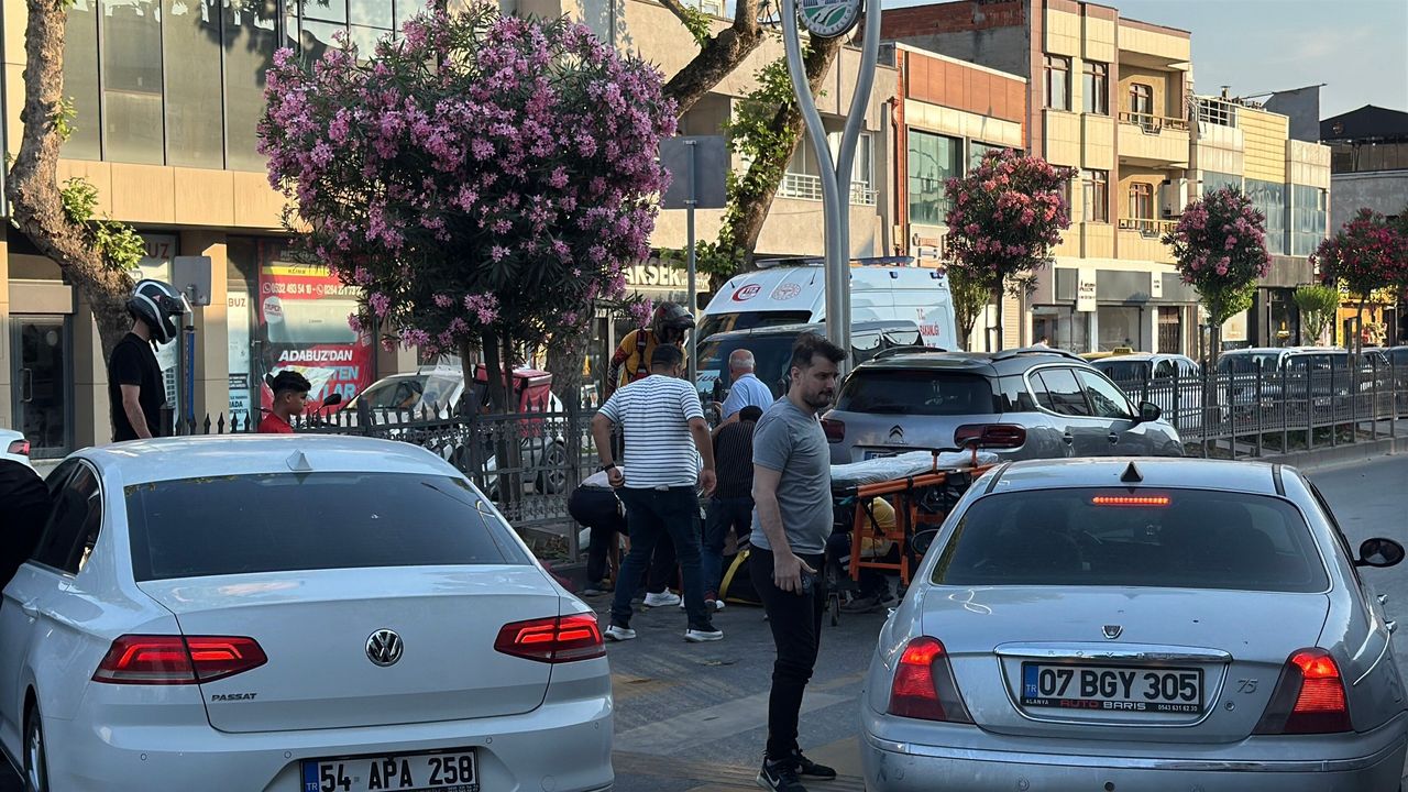 Yaya geçidinden geçerken otomobilin çarptığı kadın yaralandı
