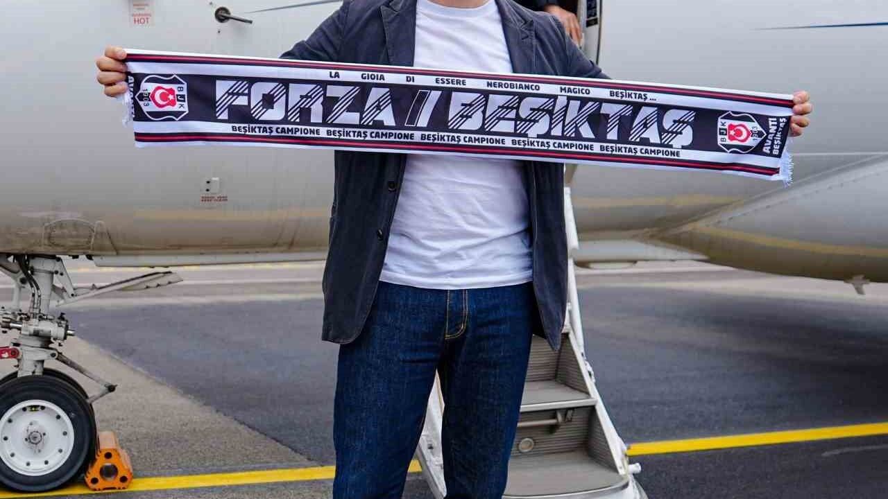 Beşiktaş, teknik direktörlük görevi için İtalyan çalıştırıcı Vincenzo Italiano ile görüşmelere başlandığını Kamuyu Aydınlatma Platformu'na (KAP) bildirdi.