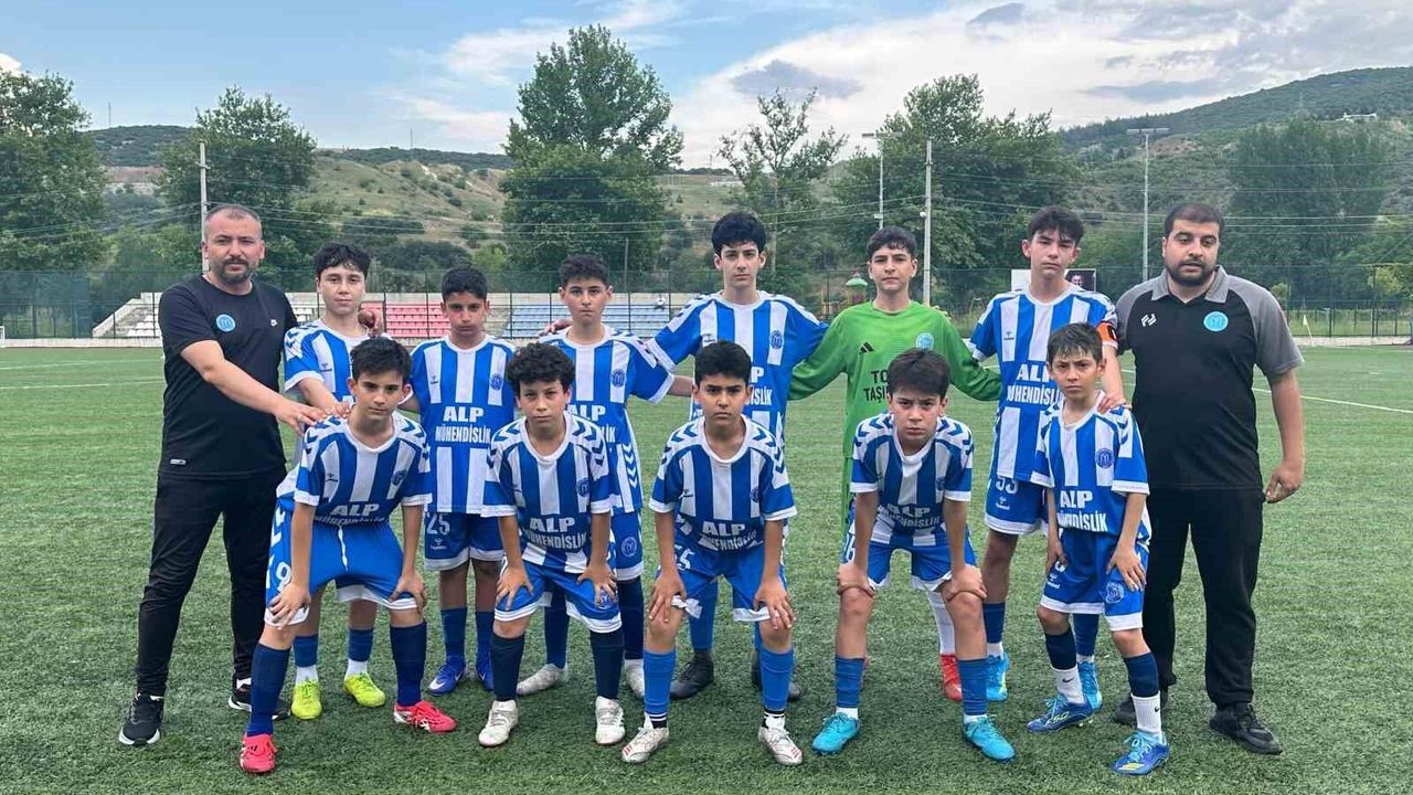 Bilecik U13 Gençler Ligi'nde sezon bitti, gözler play-off ma