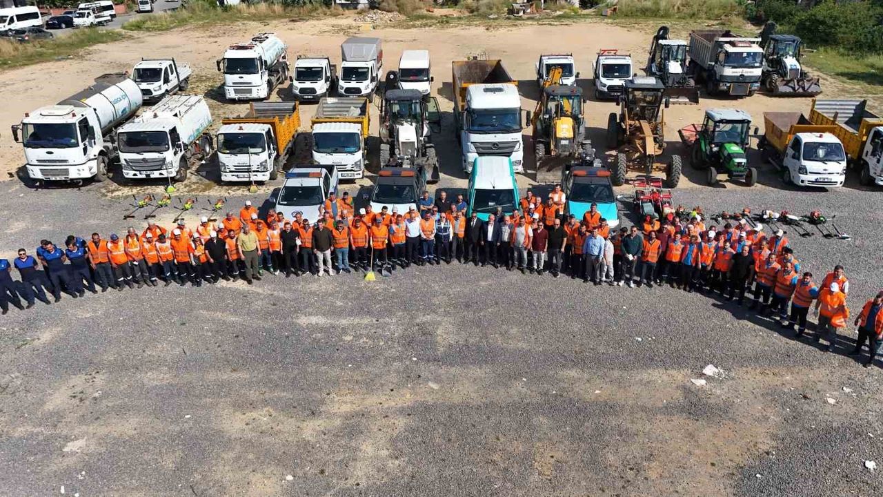 Darıca'da 100 kişilik özel ekiple yaz temizliği