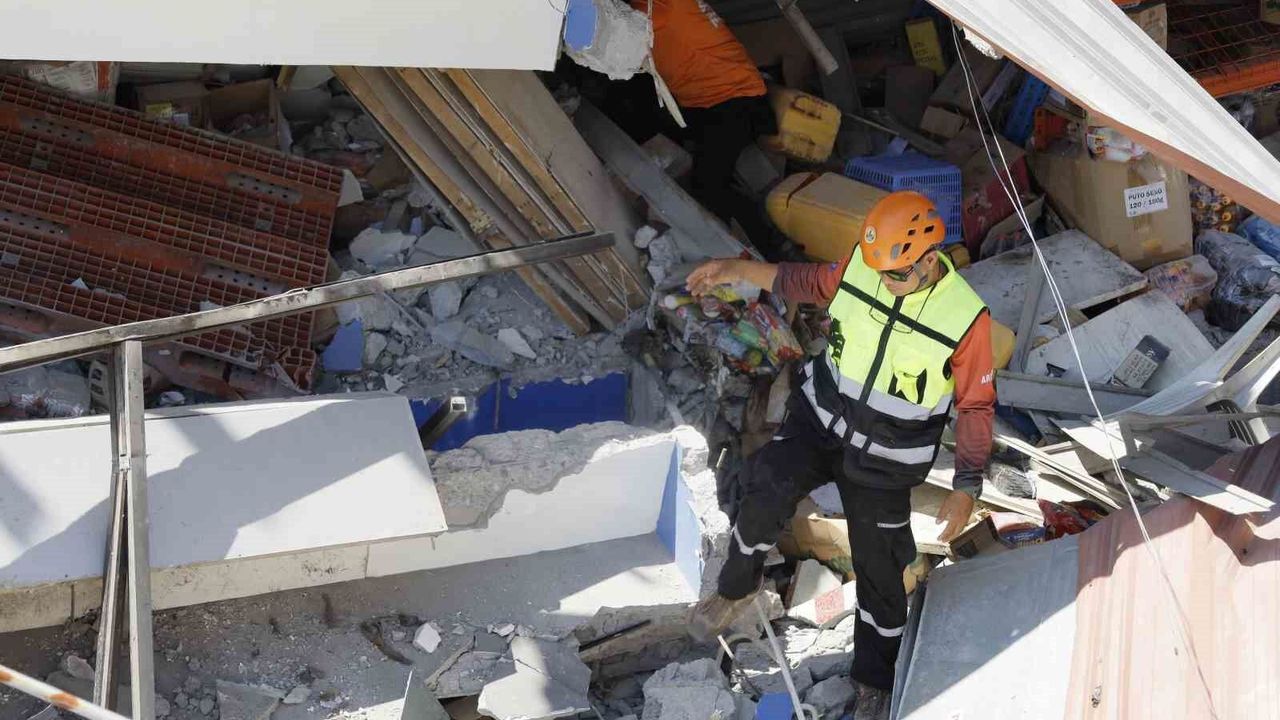 Filipinler'deki depremde can kaybı 37'ye yükseldi