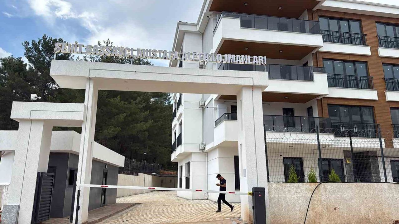 Şehit Başsavcı Mustafa Alper'in İsmi Adliye Lojmanlarında ya