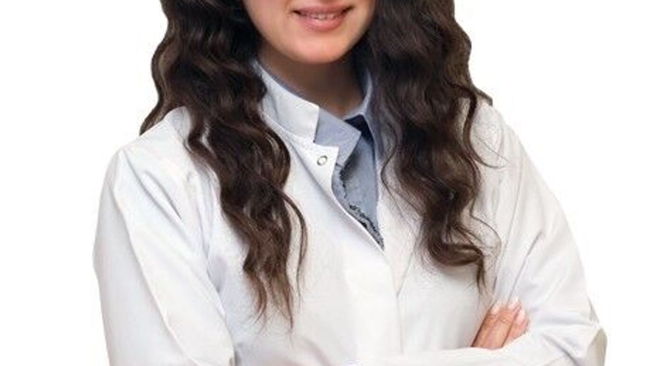 'Süt dişlerindeki çürükler erken dönemde tedavi edilmeli'