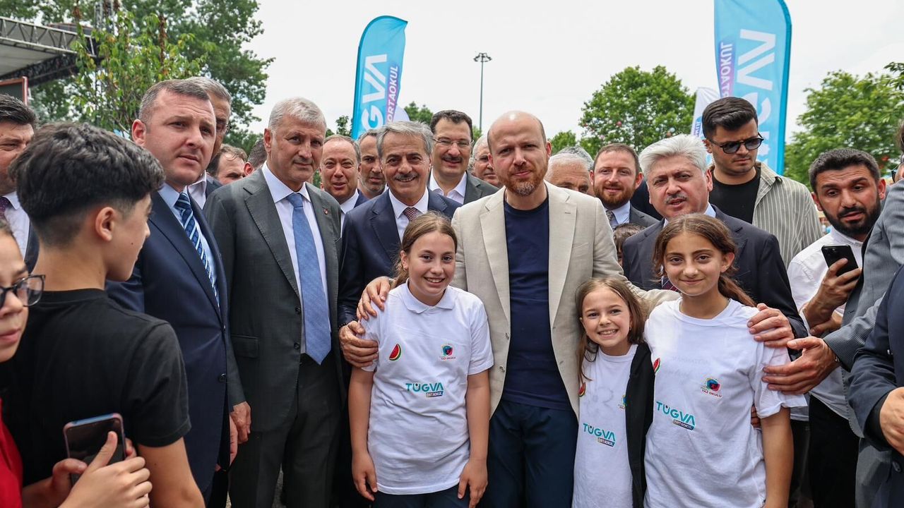 Bilal Erdoğan Sakarya'da! TÜGVA yaz okulu lansmanı