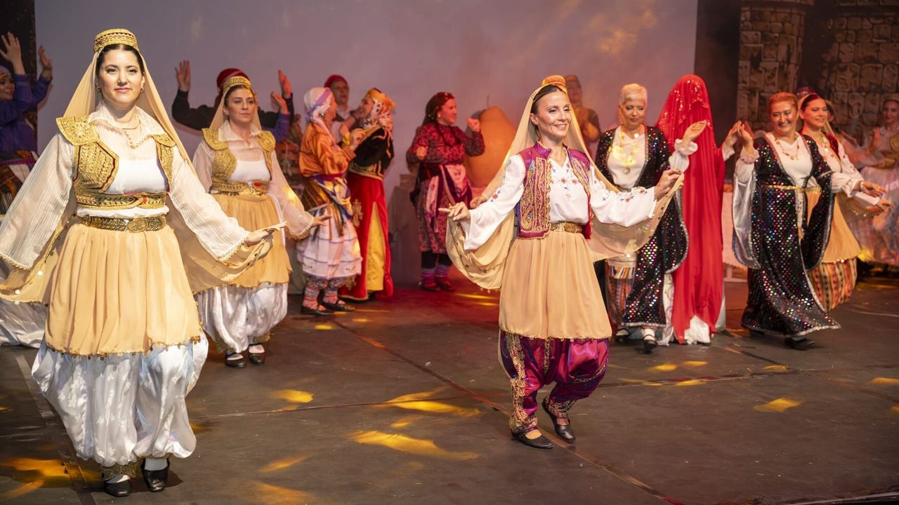 Sakarya'nın ruhu sahnede hayat buldu