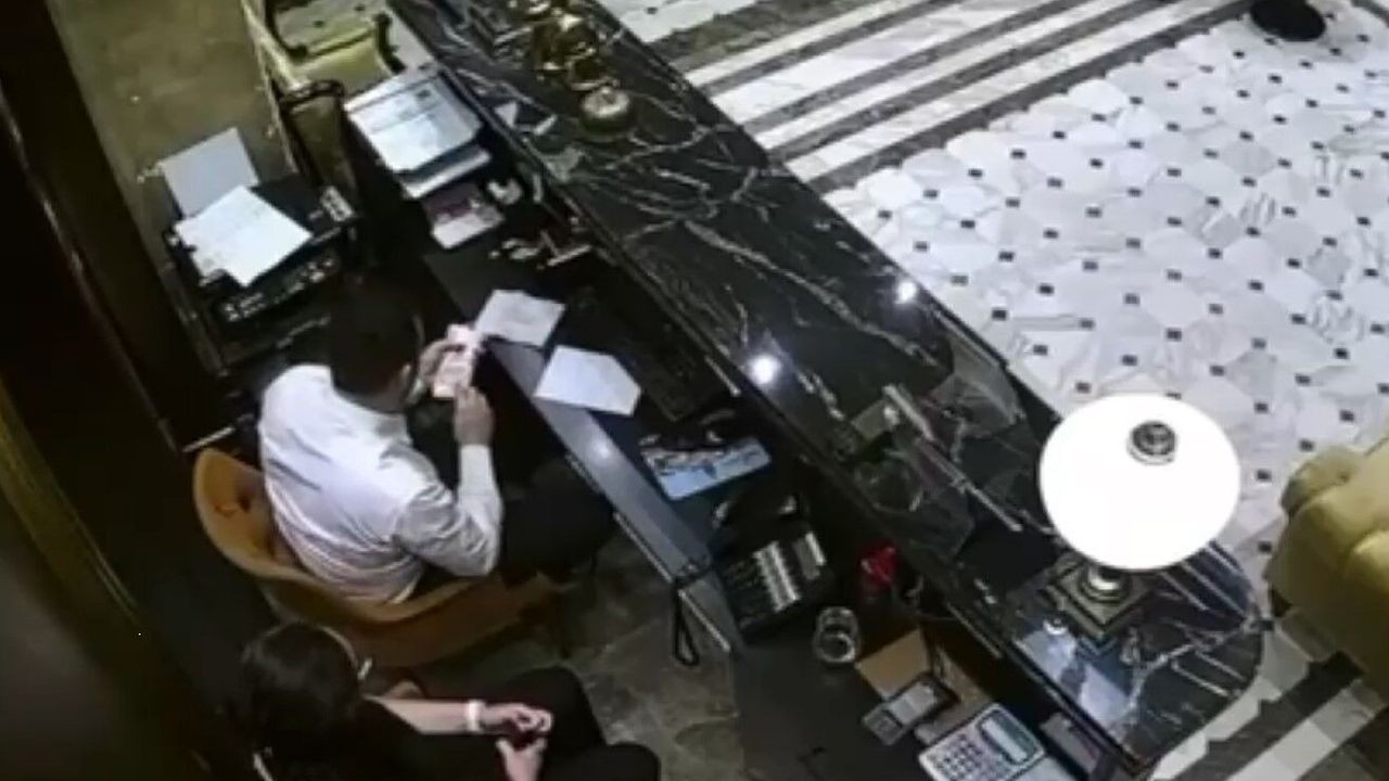 Fatih'teki Otel Çalışanlarından 50 Milyon Liralık Dolandırıcılık: O Anlar Güvenlik Kamerasında