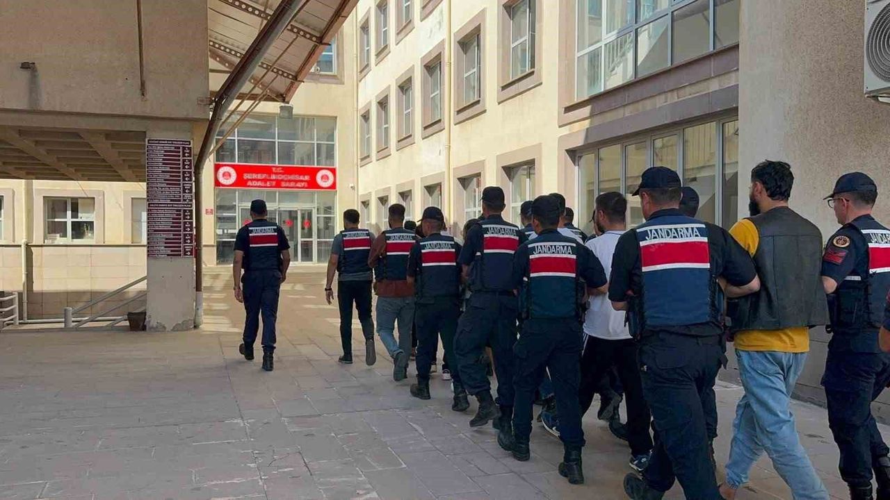 Şereflikoçhisar'da uyuşturucu operasyonunda 17 gözaltı