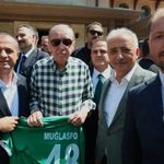 Cumhurbaşkanı Erdoğan'a Muğlaspor forması takdim edildi