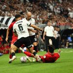 Trendyol Süper Lig: Beşiktaş: 2 - Çorum FK: 0 (İlk yarı)