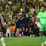 Derbide kazanan Beşiktaş puanını 9'a çıkardı