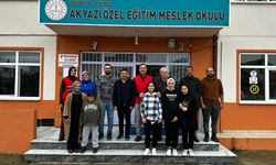 Akyazı'da özel öğrencilere Türk Kızılay'ın çalışmaları anlatıldı