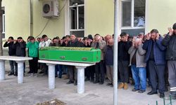 Eskişehir'de trafik kazasında ölen genç Sakarya'da son yolculuğuna uğurlandı