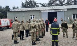 Gelibolu İtfaiyesinden askeri itfaiye ekibine yangın ve acil müdahale eğitimi