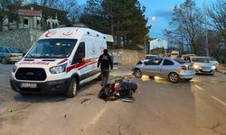 Kırklareli'nde otomobille çarpışan motosikletteki 2 kişi yaralandı