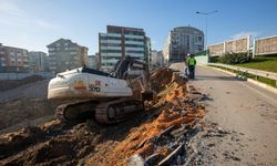 Bursa'da inşaattaki temel kazısı nedeniyle çöken kara yolunda çalışma başladı