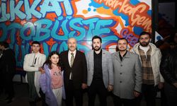 Gebze'de "Gençlik Otobüsü", belediye başkanını gençlerle buluşturuyor