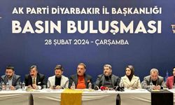 AK Parti Diyarbakır İl Başkanı Raşit Ocak basın mensuplarıyla bir araya geldi